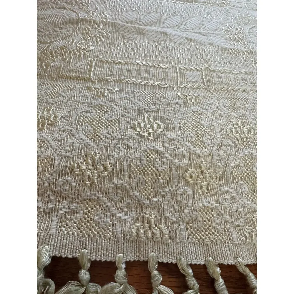 Vintage Damask Bedspread Fringesd Light yellow pale Jacquard twin/full 86x72”